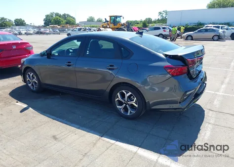 2021 Kia Forte Lxs из США, поврежденный, VIN 3KPF24AD6ME395490